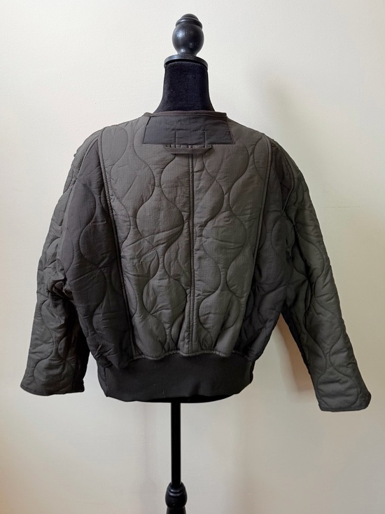 Green Lightweight Casual Quilted Jacket XS Women Like New Worn Twice Spring Fall - Picture 3 of 8